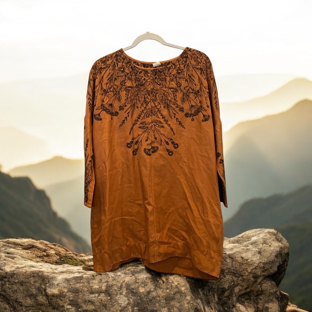 Vintage Flower Club Embroidered Tunic in Rich Brown